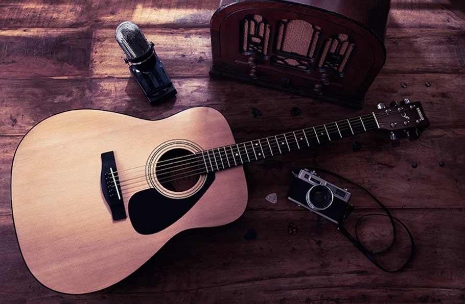 این ساز از سری Folk برند Yamaha است که علاوه بر کیفیت بسیار خوب و قابل قبول، با قیمت مناسب عرضه میگردد - گیتار آکوستیک یاماها Yamaha F310 Natural - خرید گیتار آکوستیک - گیتار آکوستیک یاماها - یاماها F310 - گیتار Yamaha F310 - فروشگاه اینترنتی فراصوت