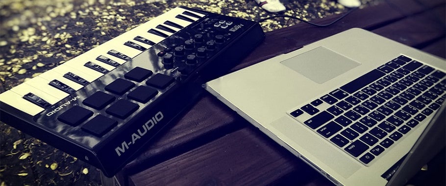 میدی کنترلر ام آدیو M-Audio Axiom AIR 32 Mini - خرید میدی کنترلر - خرید میدی کیبورد - میدی کنترلر ام آدیو - میدی کنترلر M-Audio - ام آدیو Axiom AIR 32 Mini - میدی کنترلر M-Audio Axiom AIR 32 Mini - کنترلر M-Audio Axiom AIR 32 Mini - فروشگاه اینترنتی فراصوت