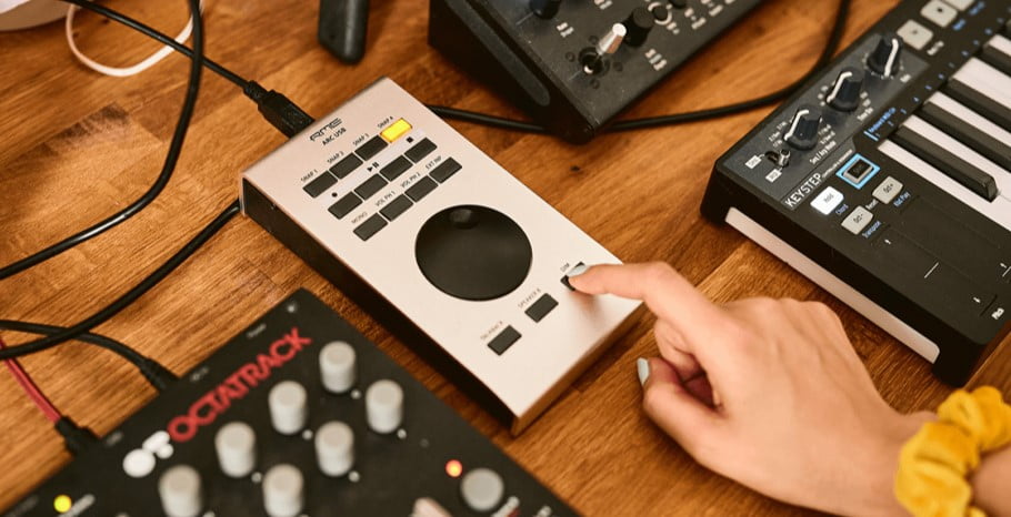 ریموت کنترل آر ام ای RME ARC USB - خرید کنترلر نرم افزار آهنگسازی - خرید محصولات برند RME - ریموت کنترل آر ام ای - ریموت کنترل RME - آر ام ای ARC USB - فروشگاه اینترنتی فراصوت