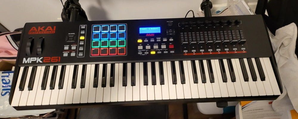 میدی کنترلر آکایی AKAI MPK261 - خرید میدی کنترلر - خرید میدی کیبورد - میدی کنترلر آکایی - میدی کنترلر AKAI - آکایی MPK261 - کنترلر ام پی کی 261 - فروشگاه اینترنتی فراصوت