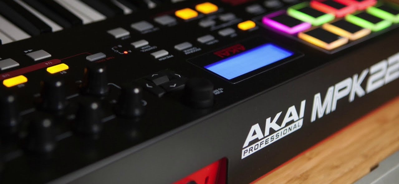 میدی کنترلر آکایی AKAI MPK225 - خرید میدی کنترلر - خرید میدی کیبورد - میدی کنترلر آکایی - میدی کنترلر AKAI - آکایی MPK225 - کنترلر ام پی کی 225 - فروشگاه اینترنتی فراصوت