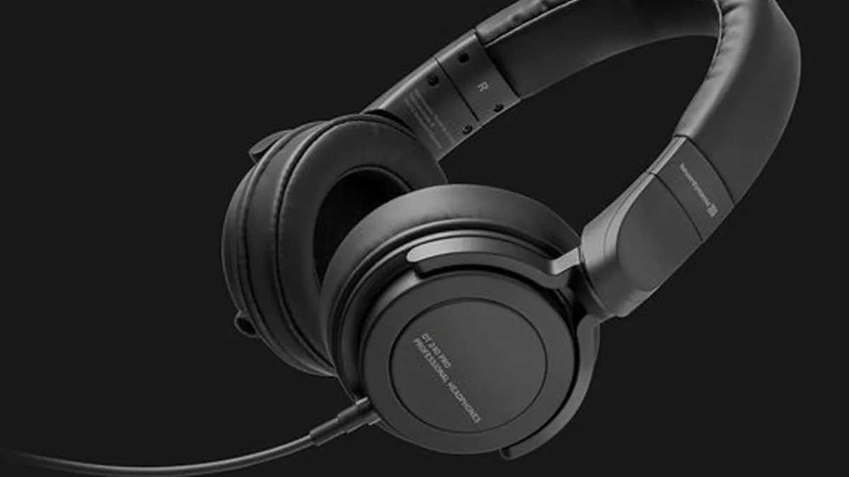 هدفون بیر داینامیک Beyerdynamic DT 240 Pro - خرید هدفون استودیویی - خرید هدفون مانیتورینگ - هدفون بیر داینامیک - هدفون Beyerdynamic - هدفون بیر داینامیک DT 240 Pro - بیر داینامیک DT 240 Pro - هدفون پشت باز - هدفون برای میکس - هدفون مانیتورینگ ارزان قیمت - قیمت هدفون استودیویی - هدفون استودیویی قیمت مناسب - فروشگاه اینترنتی فراصوت