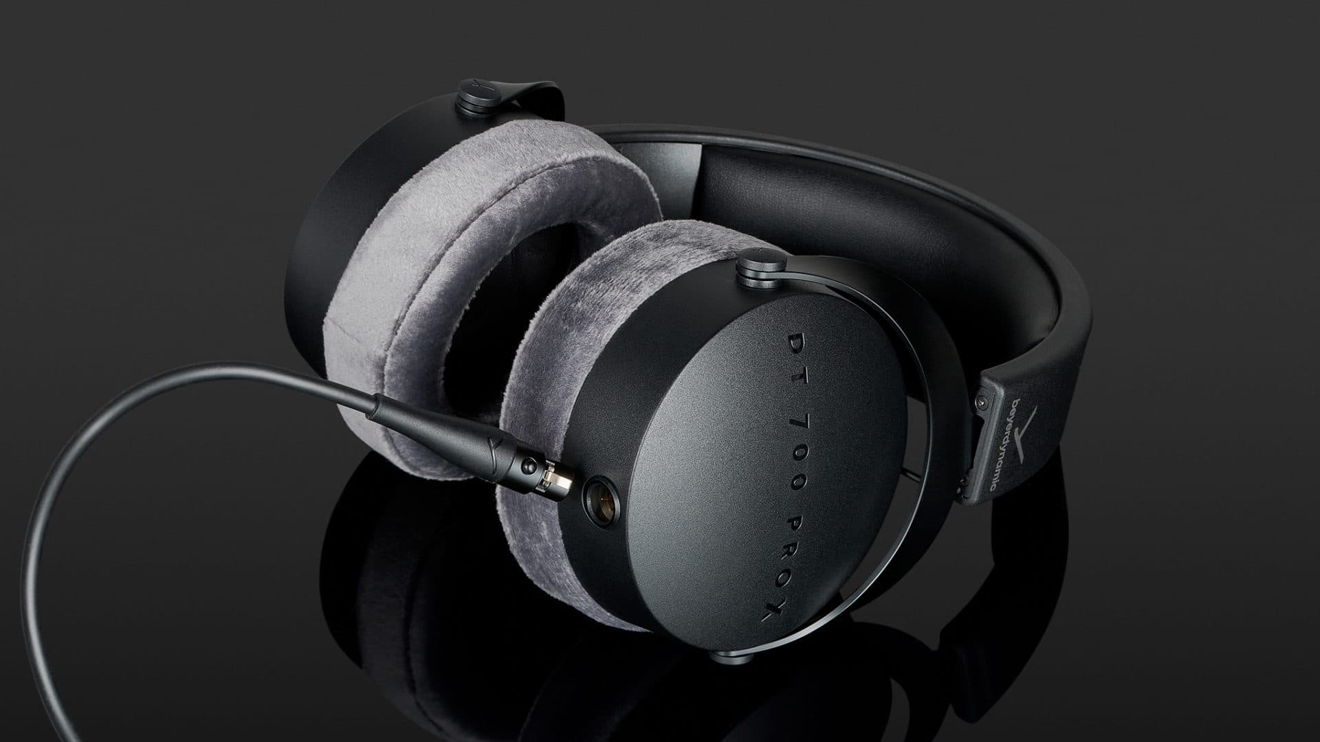 هدفون بیر داینامیک Beyerdynamic DT 700 Pro X - خرید هدفون استودیویی - خرید هدفون مانیتورینگ - هدفون بیر داینامیک - هدفون Beyerdynamic - هدفون بیر داینامیک DT 700 Pro X - بیر داینامیک DT 700 Pro X - هدفون پشت باز - هدفون برای میکس - هدفون مانیتورینگ ارزان قیمت - قیمت هدفون استودیویی - هدفون استودیویی قیمت مناسب - فروشگاه اینترنتی فراصوت