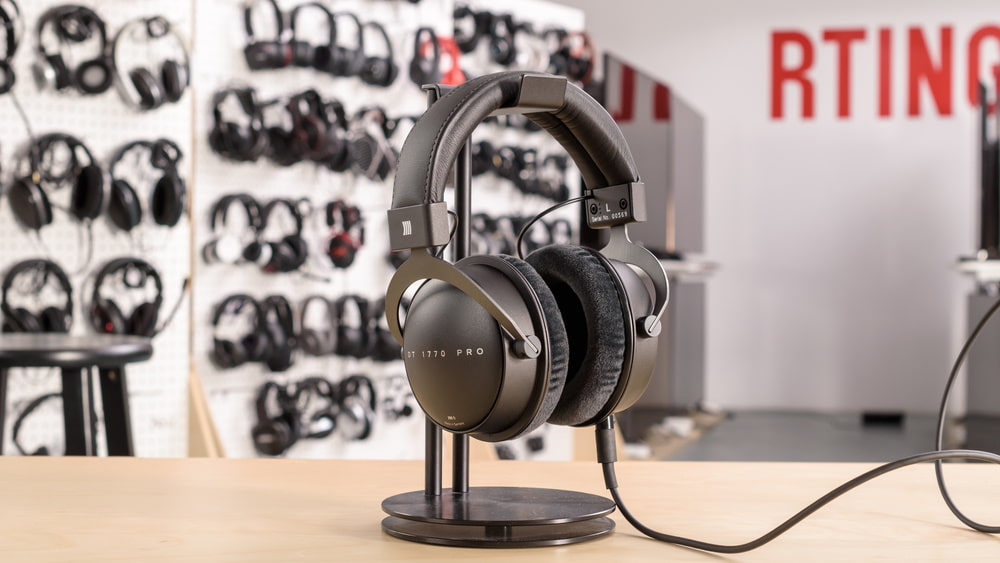 هدفون بیر داینامیک Beyerdynamic DT 1770 Pro - خرید هدفون استودیویی - خرید هدفون مانیتورینگ - هدفون بیر داینامیک - هدفون Beyerdynamic - هدفون بیر داینامیک DT 1770 Pro - بیر داینامیک DT 1770 Pro - هدفون پشت بسته - هدفون برای میکس - هدفون مانیتورینگ ارزان قیمت - قیمت هدفون استودیویی - هدفون استودیویی قیمت مناسب - فروشگاه اینترنتی فراصوت