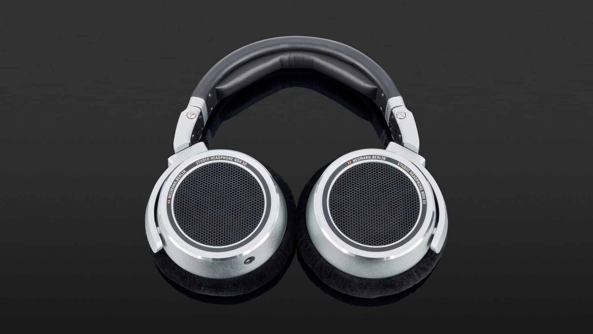 هدفون نیومن Neumann NDH 30 - هدفون نیومن - هدفون Neumann - خرید هدفون استودیویی - خرید هدفون مانیتورینگ - هدفون مانیتورینگ نیومن NDH 30 - هدفون پشت بسته - هدفون Neumann NDH 30 - نیومن NDH 30 - خرید هدفون Neumann NDH - هدفون NDH 30 - فروشگاه اینترنتی فراصوت