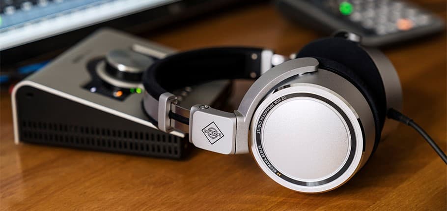 هدفون نیومن Neumann NDH 20 - خرید هدفون استودیویی - خرید هدفون مانیتورینگ - هدفون مانیتورینگ نیومن NDH 20 - هدفون پشت بسته - هدفون Neumann NDH 20 - نیومن NDH 20 - خرید هدفون Neumann NDH - فروشگاه اینترنتی فراصوت