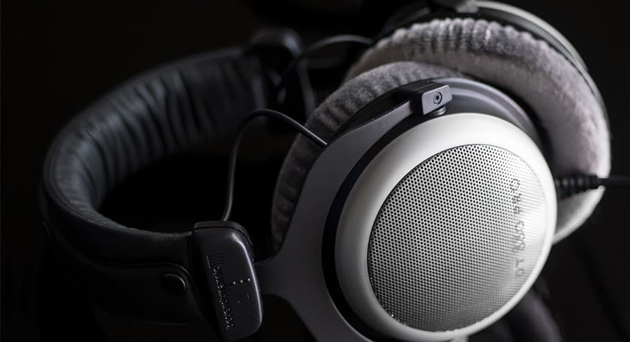 هدفون بیر داینامیک Beyerdynamic DT 880 Pro - خرید هدفون استودیویی - خرید هدفون مانیتورینگ - هدفون بیر داینامیک - هدفون Beyerdynamic - هدفون بیر داینامیک DT 880 Pro - بیر داینامیک DT 880 Pro - هدفون پشت باز - هدفون برای میکس - هدفون مانیتورینگ ارزان قیمت - قیمت هدفون استودیویی - هدفون استودیویی قیمت مناسب - فروشگاه اینترنتی فراصوت