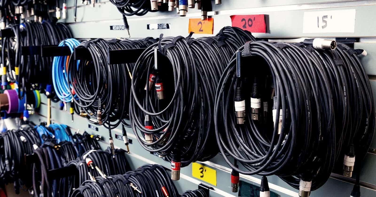 کابل میکروفون کرلین Kirlin Cable MWB-220BEG 3M/BR - کابل میکروفون کرلین Kirlin Cable MWB-220BEG 3M - کابل میکروفون - کابل میکروفن - کابل میکروفون کرلین - کابل میکروفون Kirlin - کابل دو سر کنون - کابل میکروفون به کارت صدا - کابل نوتریک اصل - کابل میکروفون کنفی - کرلین MWB-220BEG 3M - فروشگاه اینترنتی فراصوت